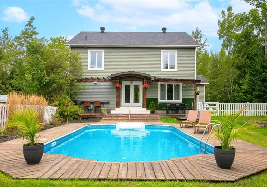 Maison à vendre - 935 Rue de la Grande-Coulée, Rock Forest-Saint-Élie-Deauville, J1N 4B1
