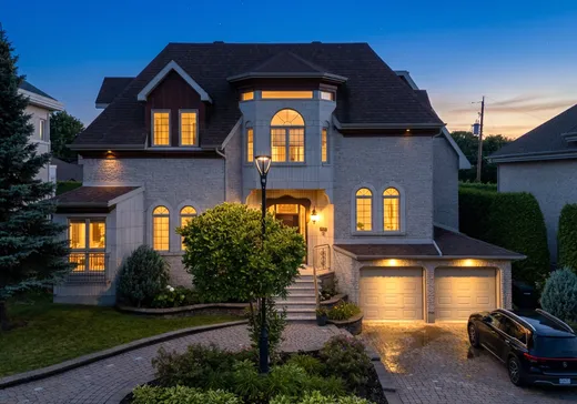 Two or more stories for sale - 3020 Rue de Dosquet, Laval (Duvernay), H7E5C2