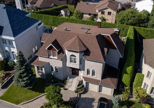 Maison à vendre - 3020 Rue de Dosquet, Laval (Duvernay), H7E 5C2