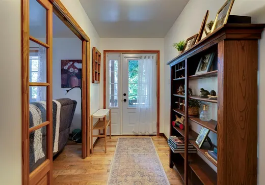 Maison à vendre - 120 Rue Ste-Croix, Lachute, J8H 4M2