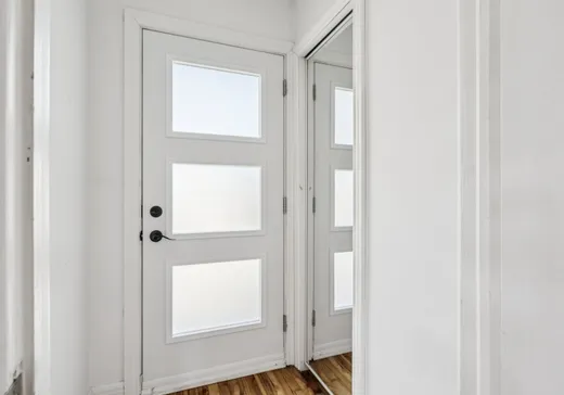Maison à vendre - 134 Rue Diane, Longueuil, J4J 2B9