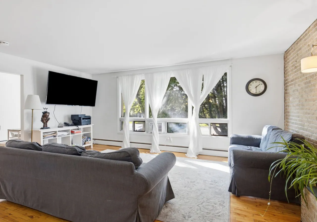 10205 Boul. des Mille-Îles — photo 3