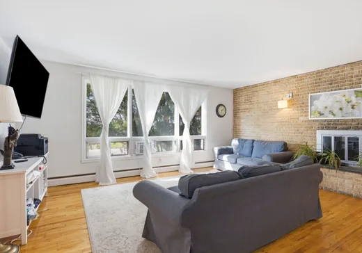 Maison à vendre - 10205 Boul. des Mille-Îles, Laval (Duvernay), H7A 4C2