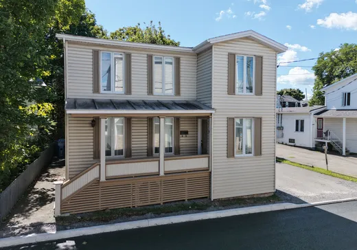 Two or more stories for sale - 4 Rue St-Jean-Baptiste O., Montmagny, G5V3V5