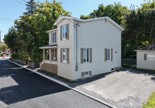 Maison à vendre - 4 Rue St-Jean-Baptiste O., Montmagny, G5V 3V5