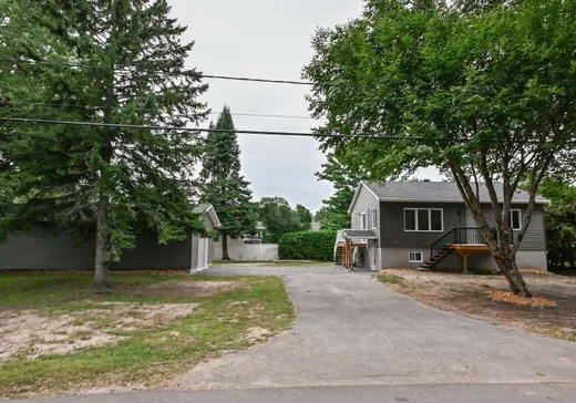 Maison à vendre - 221 54e Avenue, Sainte-Marthe-sur-le-Lac, J0N 1G4