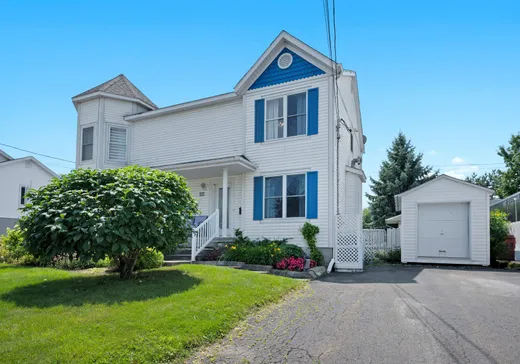 Two or more stories for sale - 185 Rue de Toulouse, Granby, J2J2H2