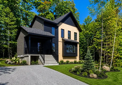 Maison à étages à vendre - 400 Rue St-Denis, Sainte-Sophie, J5J2K2