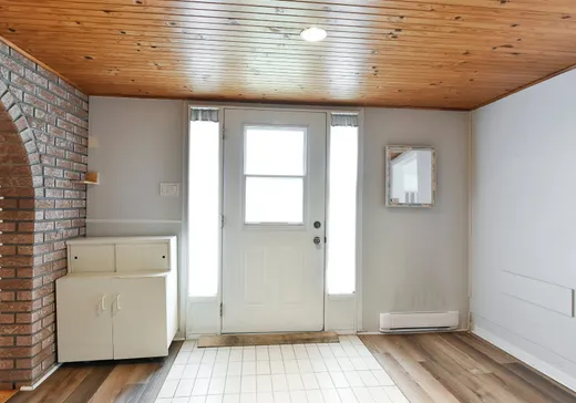 Maison à vendre - 545 9e avenue du Lac-Capri, Saint-Colomban, J5K 2M6
