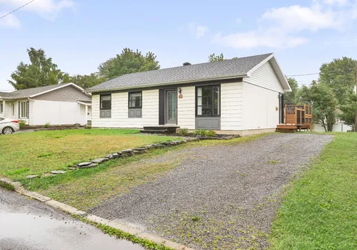 Bungalow à vendre - 4 Rue de Belvès, Beauport, G1B2N6
