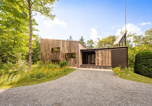 Bungalow à vendre - 590 Ch. des Bois, St-Come, J0K2B0