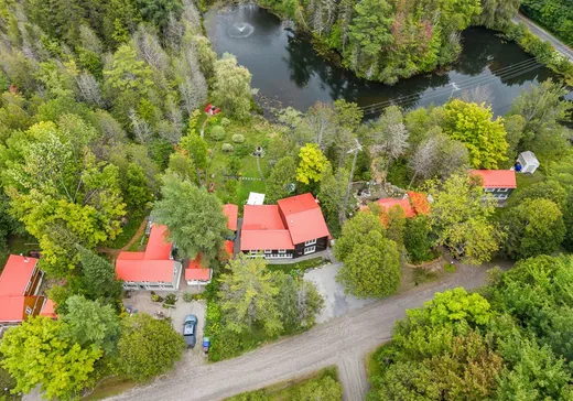 Un étage et demi à vendre - 10 Rue des Bouleaux, Magog, J1X7A4