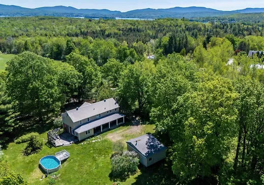 Maison à vendre - 65 Ch. Papineau, Lac-Brome, J0E 1S0