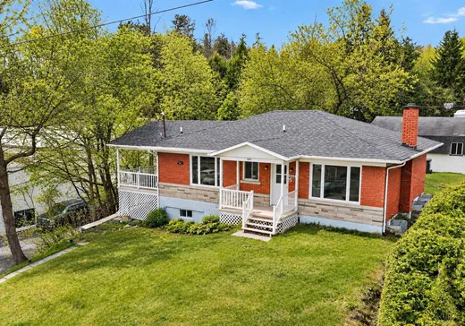 Bungalow for sale - 303 Rue Queen, Sherbrooke, J1M1K8
