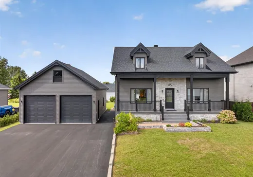 Maison à vendre - 45 Rue Jean-Pierre-Despins, St-Leonard-D'Aston, J0C 1M0