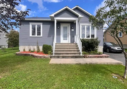 House for sale - 300 Rue du Gaillet, St-Charles-De-Drummond, J2C 0E9