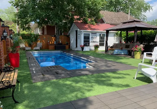 Maison à vendre - 555 Rue Ste-Catherine, Longueuil, J4G 1G9