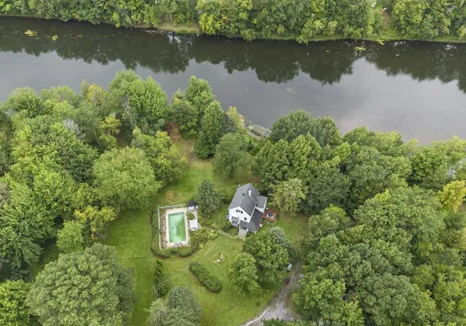Maison à étages à vendre - 107 Rue Cotreau, Farnham, J2N2P9