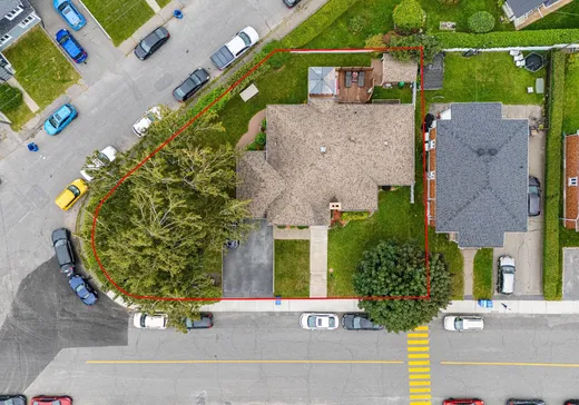 Maison à vendre - 122 Rue St-Charles, Salaberry-de-Valleyfield, J6S 4A1
