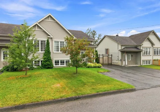 Maison à vendre - 2716 Rue des Rocheuses, Sherbrooke, J1E 0E4