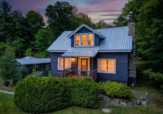 Two or more stories for sale - 761 Rue Millard, Morin-Heights, J0R1H0