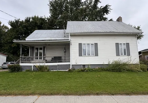 Maison à vendre - 80 Rue Principale, St-Damase, J0H 1J0