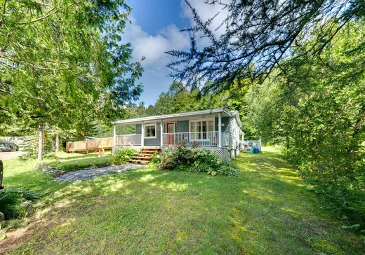 Bungalow à vendre - 1464 Ch. du Tyrol, St-Adolphe d'Howard, J0T2B0