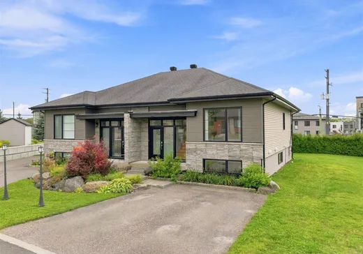 Bungalow à vendre - 1 Rue Gince, Waterloo, J0E2N0