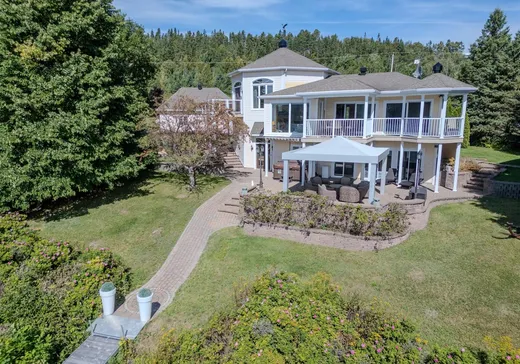 Maison à étages à vendre - 370 Ch. Dionne, Saint-Mathieu-de-Rioux, G0L3T0