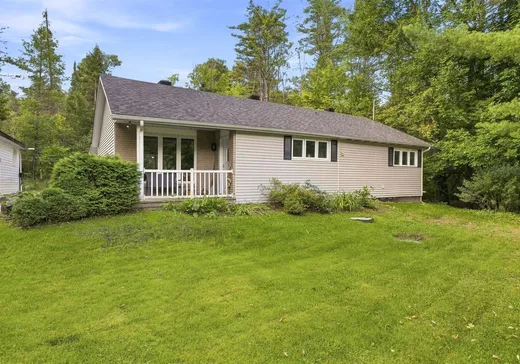 House for sale - 949 Route 105, Wakefield, J9B 1P3