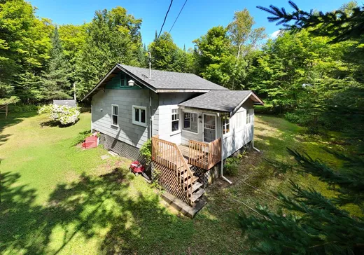 Un étage et demi à vendre - 16 Ch. de la Montagne, Harrington, J8G2T1