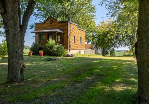 Two or more stories for sale - 205B Rg de la Rivière S.-E., Maskinongé, J0K1N0