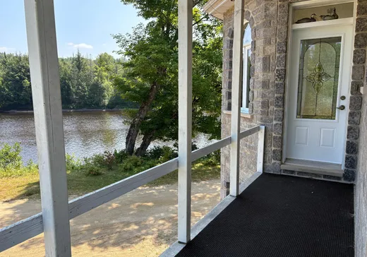 Maison à vendre - 246-248 Ch. de la Rouge, Huberdeau, J0T 1G0