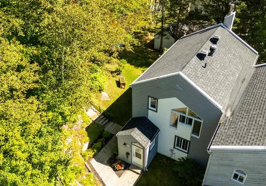 Maison à vendre - 2440 Rue du Hameau, Sainte-Adèle, J8B 2G1