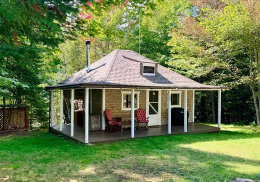 Maison à vendre - 875 Rue du Pacifique, Val David, J0T 2N0