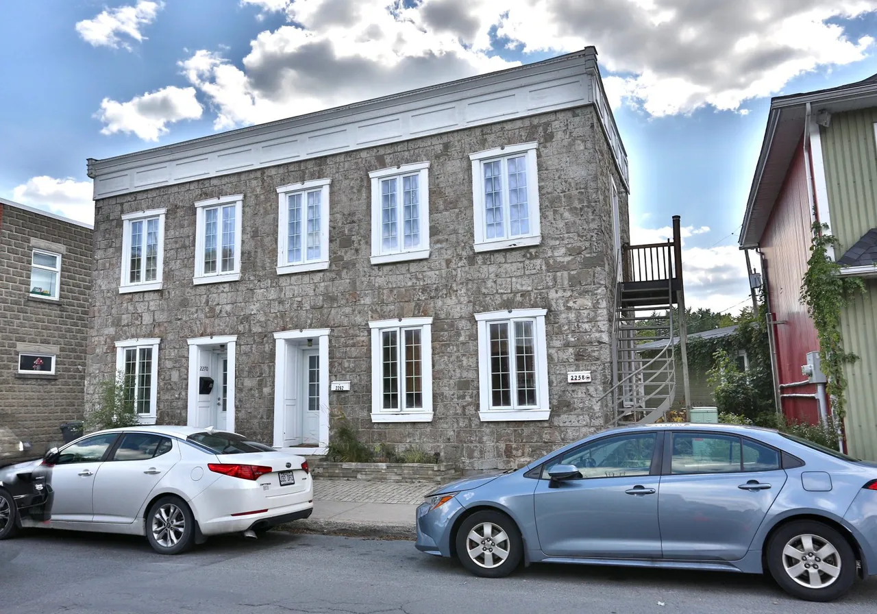 2258 Av. Bourgogne — photo 2