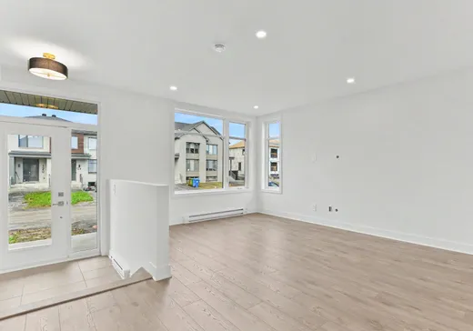 Maison à vendre - 125 Rue Claude-Dumoulin, Deux-Montagnes, J0N 1M0