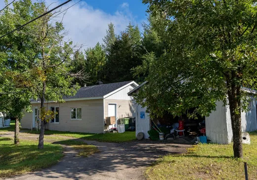 Maison à étages à vendre - 311 Ch. Gauvin, Mont-Laurier, J0W1H0