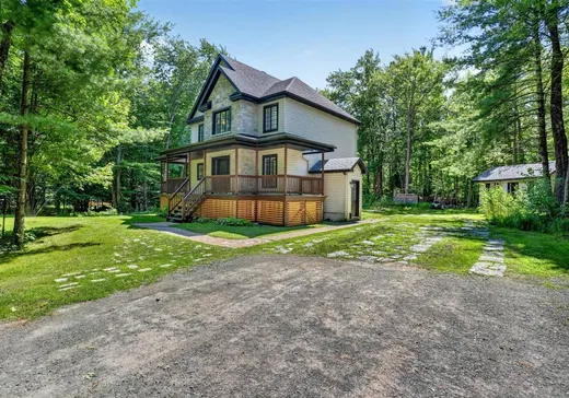 Maison à vendre - 334 Rue Major, Saint-Colomban, J5K 1Y8