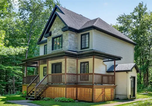 Maison à vendre - 334 Rue Major, Saint-Colomban, J5K 1Y8