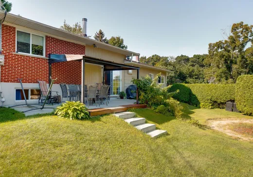 Maison à vendre - 20 Place de la Paix, Granby, J2H 1R5