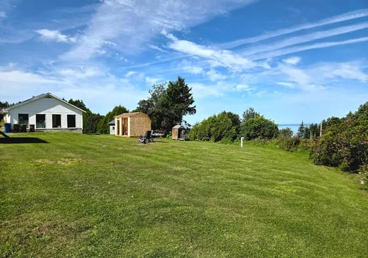 House for sale - 572 Route Bellevue O., Les Mechins, G0J 1T0