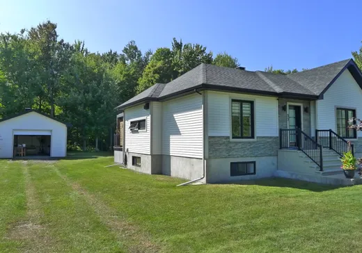 Maison à étages à vendre - 99 Rue des Chênes, Daveluyville, G0Z1C0