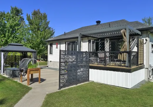 Maison à vendre - 99 Rue des Chênes, Daveluyville, G0Z 1C0