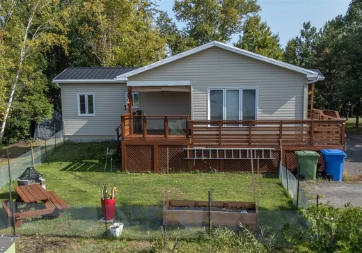 Maison à vendre - 20 Ch. de la Pointe, Saint-Pierre-de-Lamy, G0L 4E0