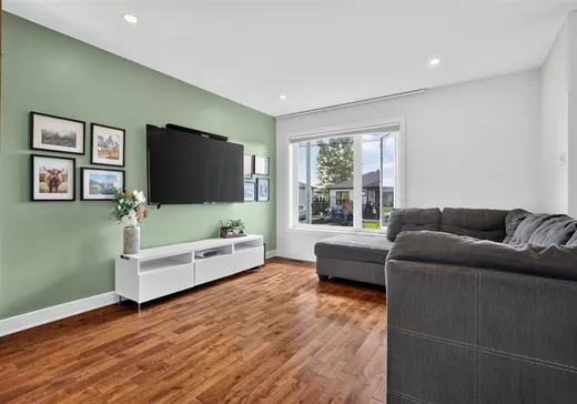 Maison à vendre - 617 Rue Pilon, Saint-Zotique, J0P 1Z0