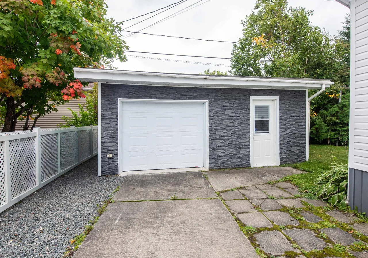 1008 Rue du Nickel — photo 2