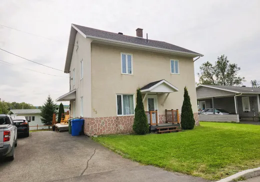 Maison à étages à vendre - 55 Av. Centrale, Matane, G0J3J0