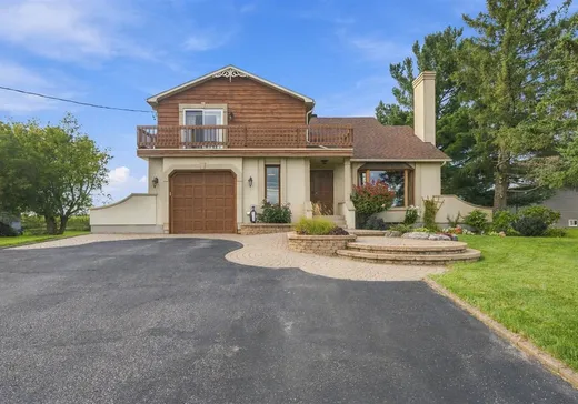 Two or more stories for sale - 2267 Rue Notre-Dame O., Victoriaville, G6T2C7