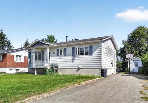 Maison à vendre - 141 Rue des Érables, Lachute, J8H 1A7